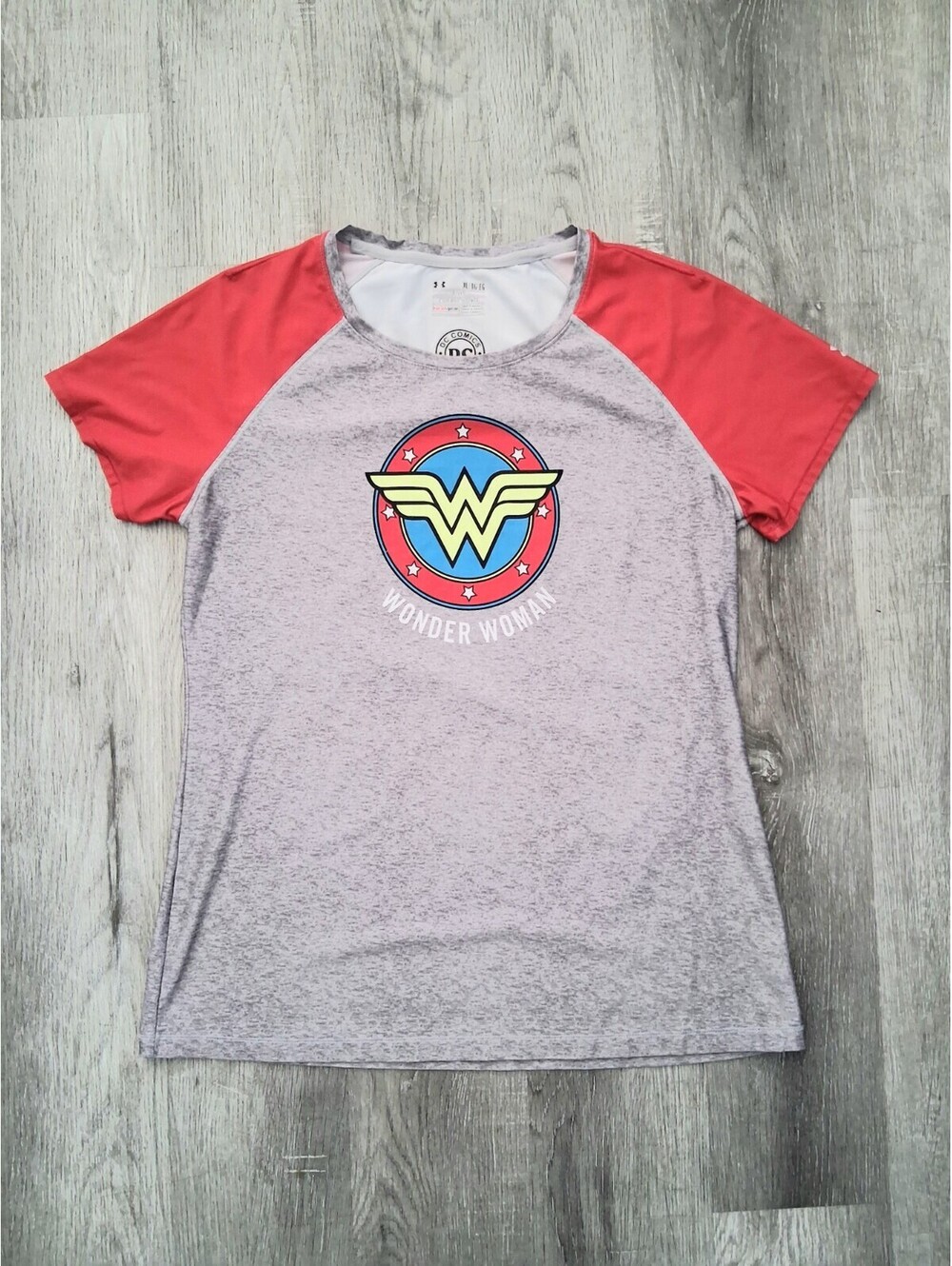 Under Armor X DC Comics Wonder Woman Women's XL Graphic Short Sleeve Shirt